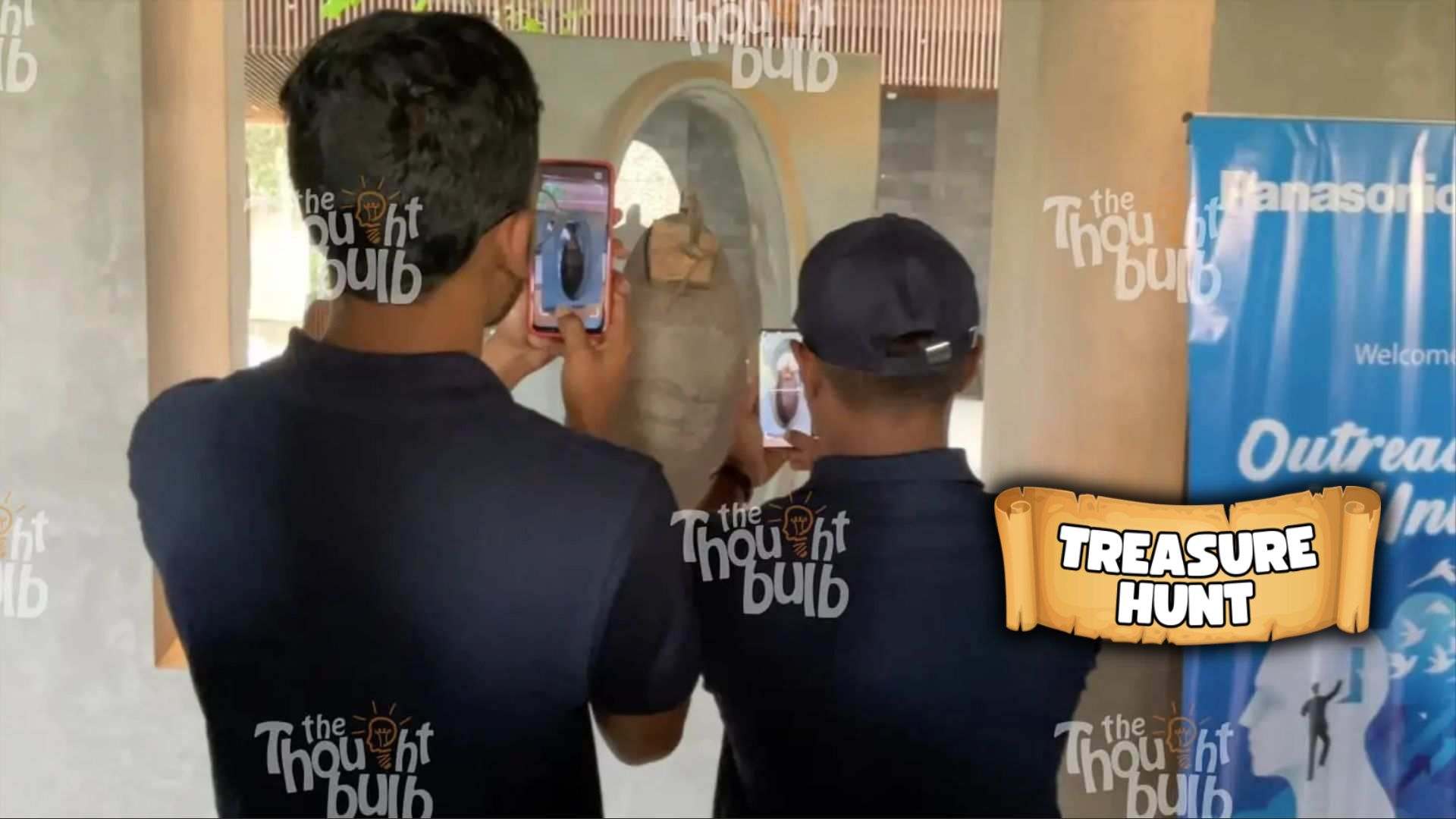 Outdoor AR Treasure Hunt 