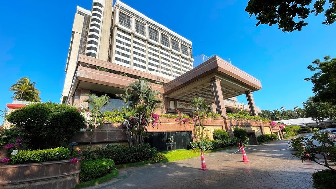Taj Lands End